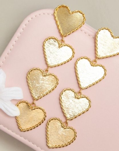 Aretes corazones largos