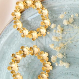 Aretes corona flores