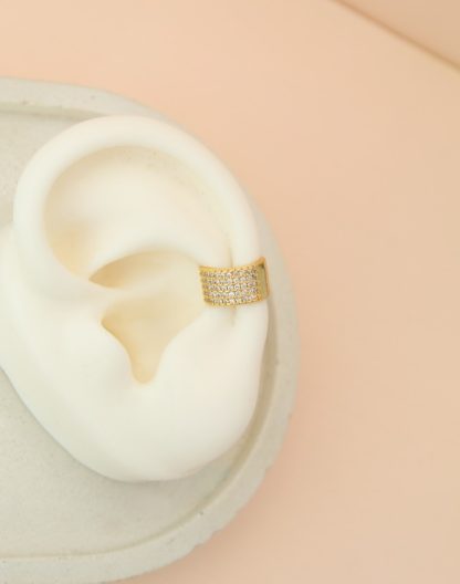 Ear cuff circones