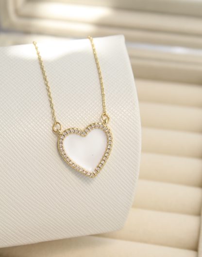 Cadena corazón blanco