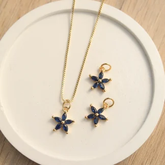 Cadena flor azul