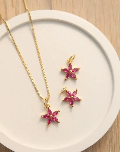 Cadena flor fucsia