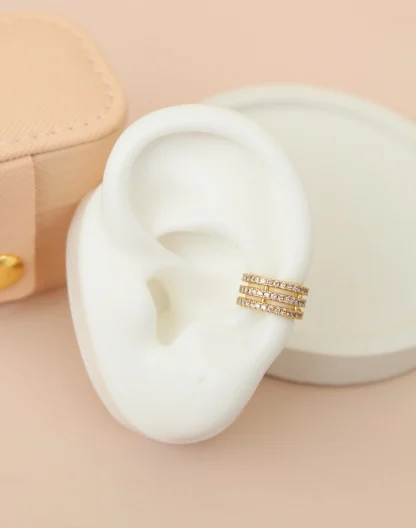 Ear cuff microcircones blancos