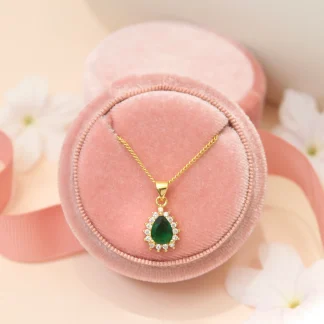 Cadena lagrima verde